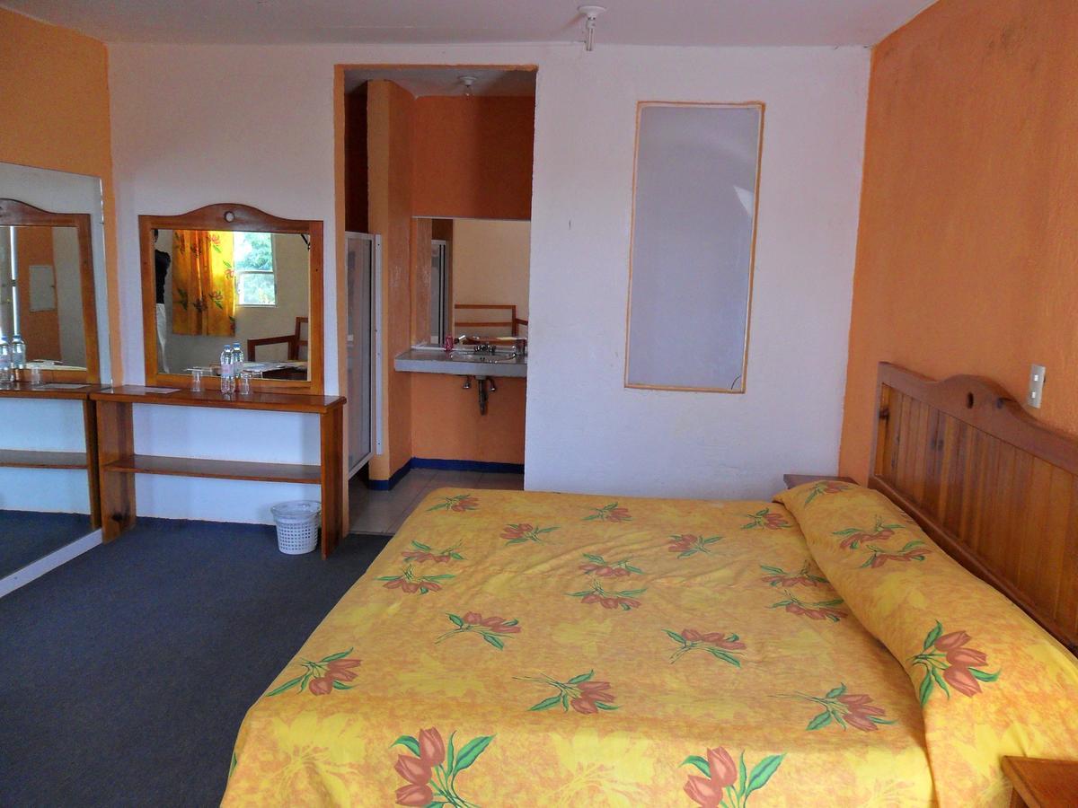 Hotel Las Cabanas San Felipe del Progreso Ngoại thất bức ảnh