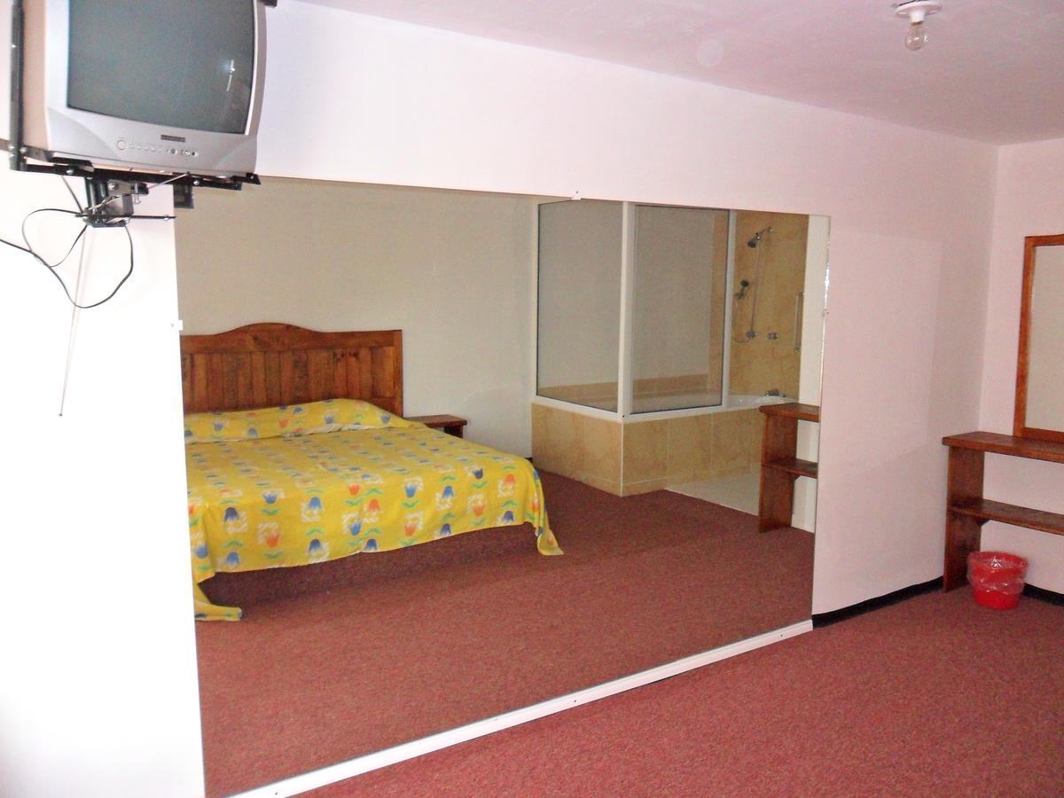 Hotel Las Cabanas San Felipe del Progreso Ngoại thất bức ảnh